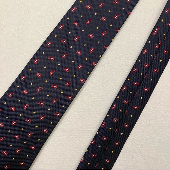 Lauren Ralph Lauren • Tie - Picture 8 of 9